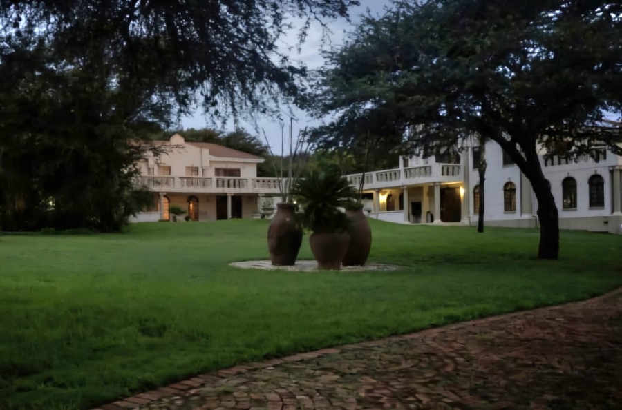 4 Bedroom Property for Sale in Wilkoppies North West